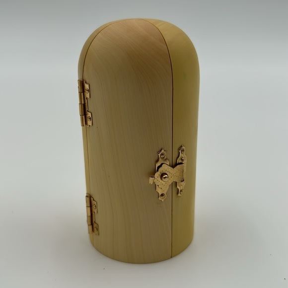 1710- Catholic Altar Religious Portable Holy Family Box Hand Carved Wood NWT - Picture 8 of 8